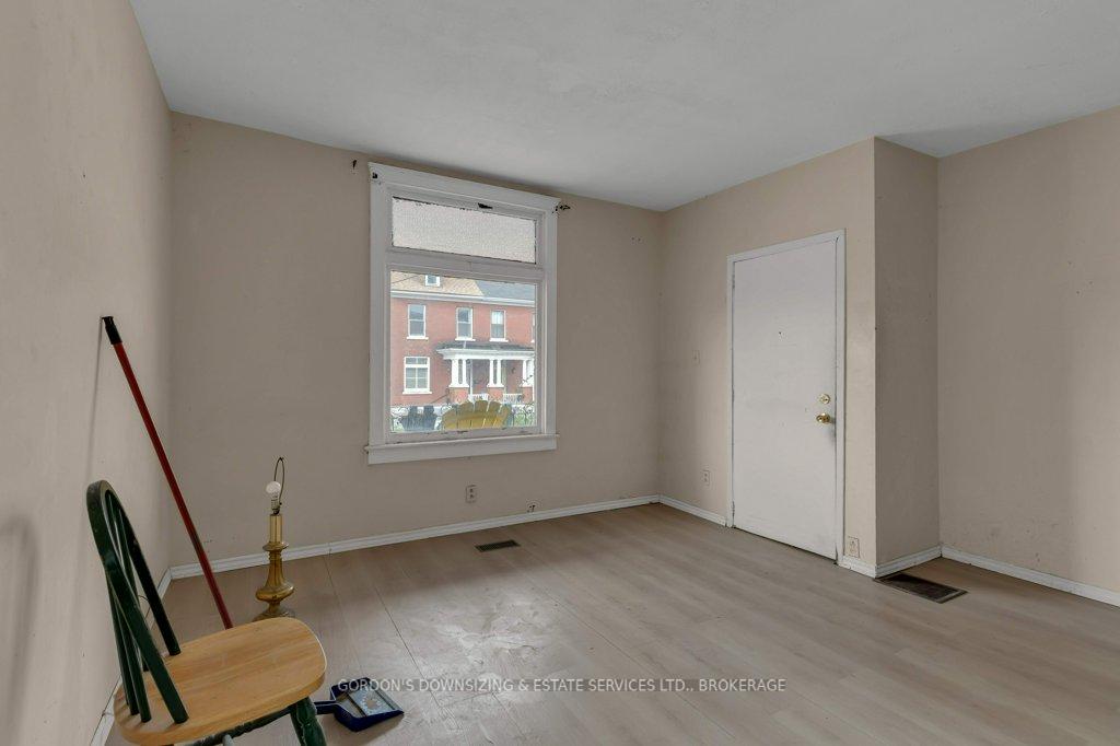 Photo 7 of 184 Montreal Street, Kingston, East of Sir John A. Blvd — HOMEH
