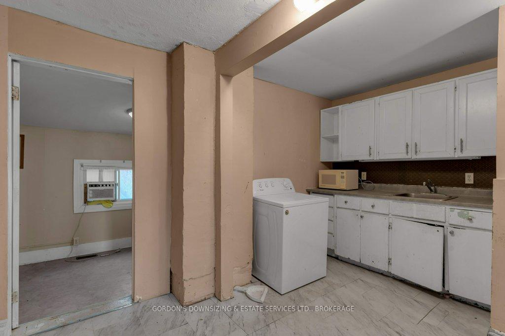 Photo 18 of 184 Montreal Street, Kingston, East of Sir John A. Blvd — HOMEH