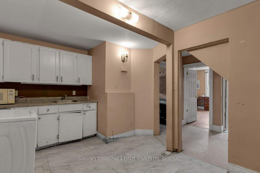 Photo 19 of 184 Montreal Street, Kingston, East of Sir John A. Blvd — HOMEH