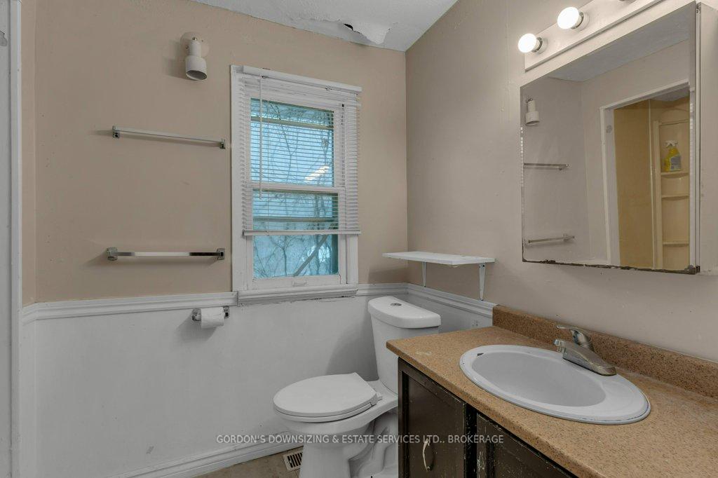 Photo 21 of 184 Montreal Street, Kingston, East of Sir John A. Blvd — HOMEH