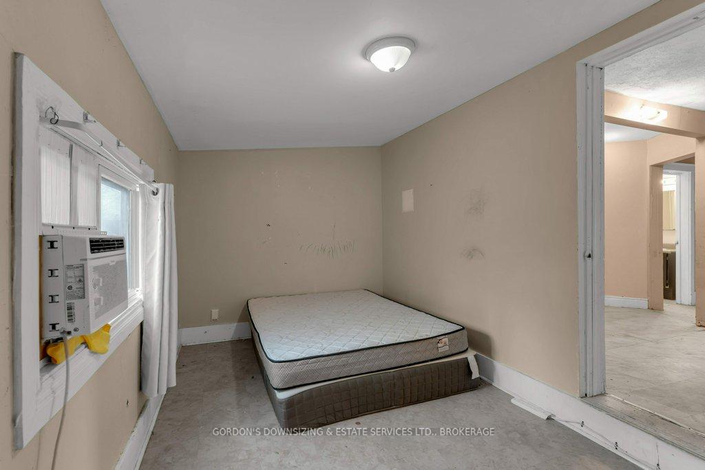 Photo 29 of 184 Montreal Street, Kingston, East of Sir John A. Blvd — HOMEH