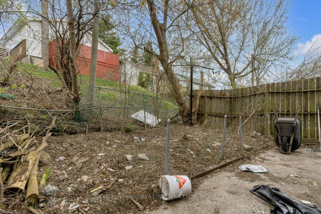Photo 37 of 184 Montreal Street, Kingston, East of Sir John A. Blvd — HOMEH