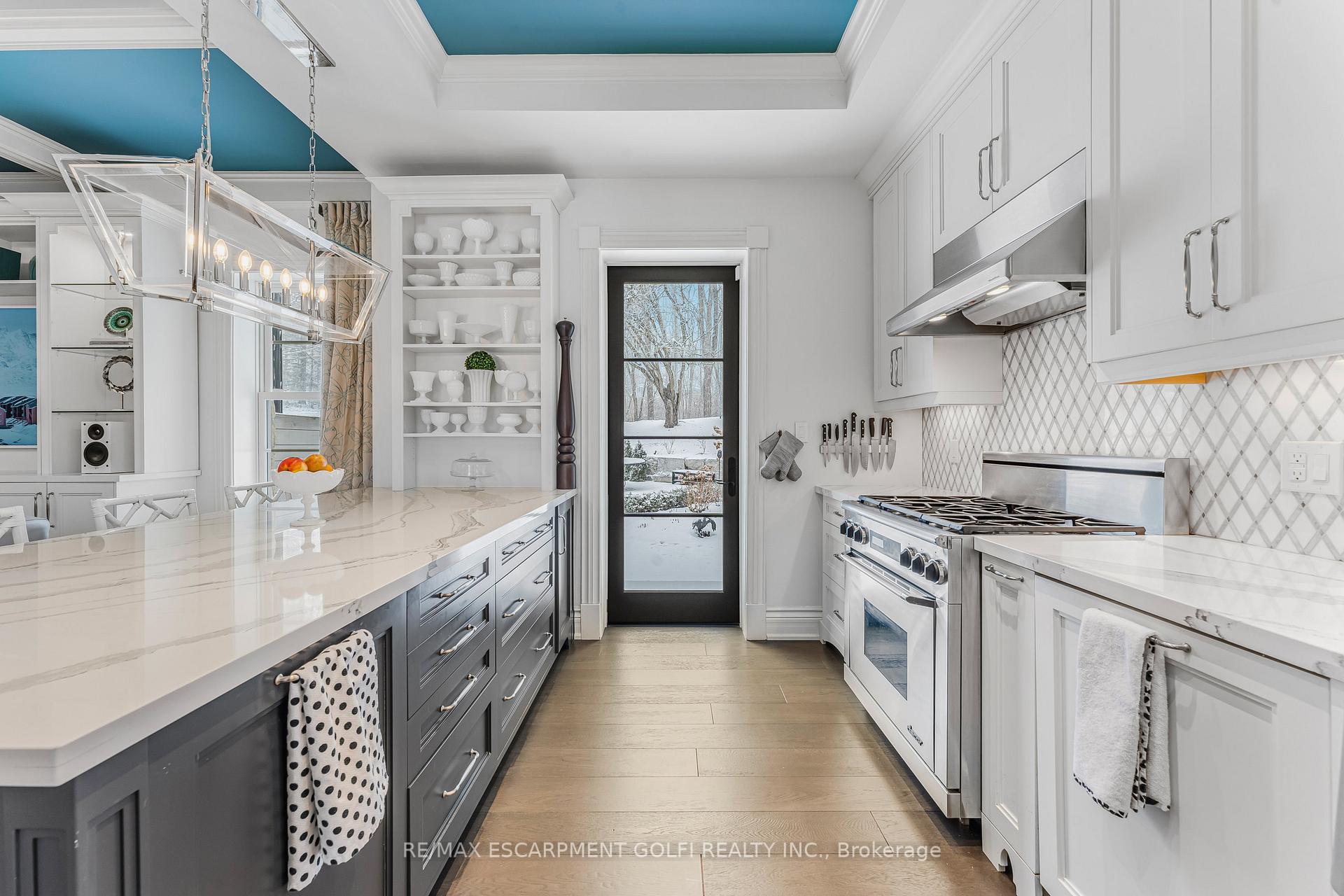 Photo 12 of 2165 Effingham Street, Pelham, North Pelham — HOMEH
