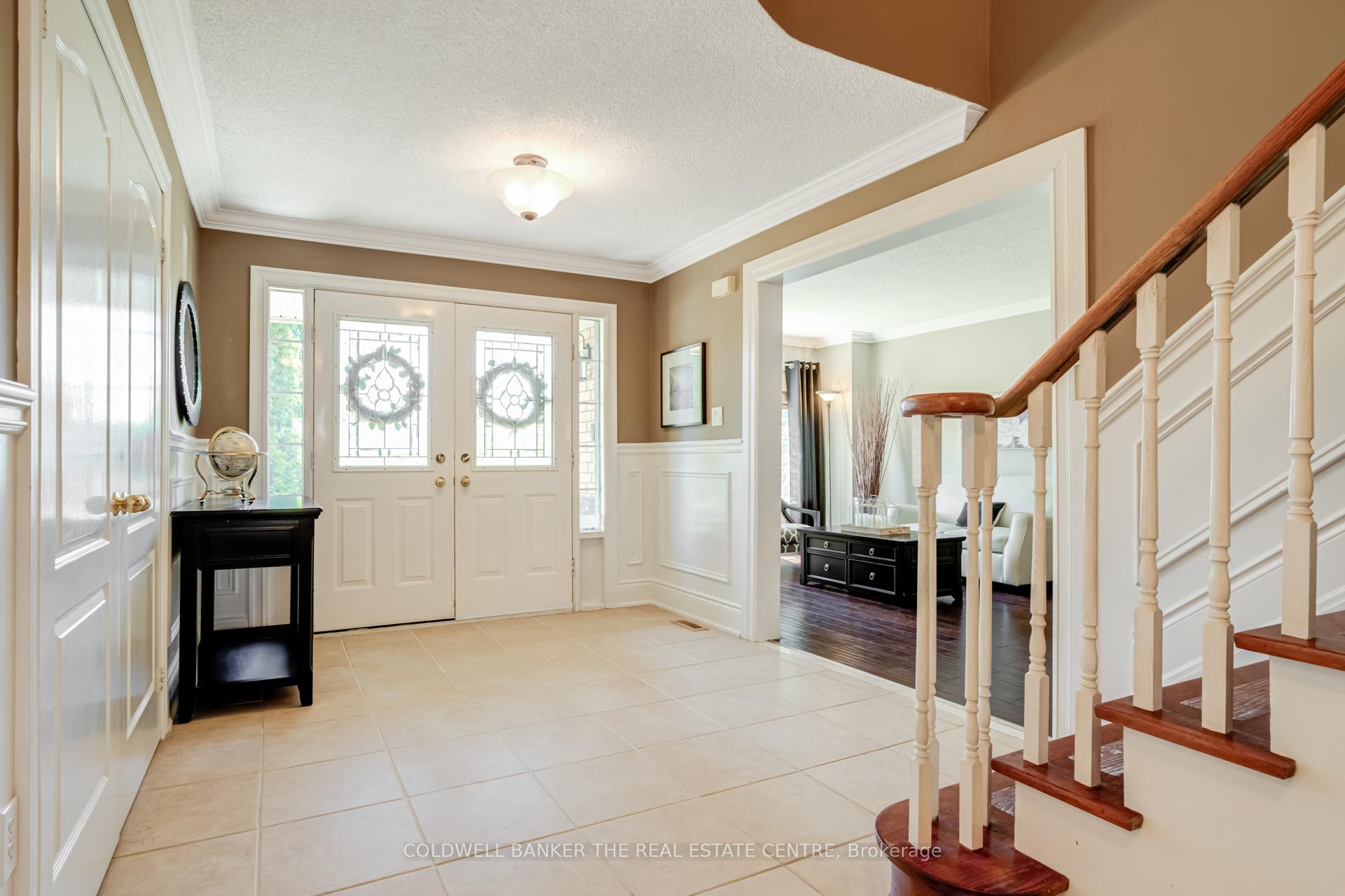 Photo 5 of 129 Foxtail Ridge, Newmarket, Armitage — HOMEH