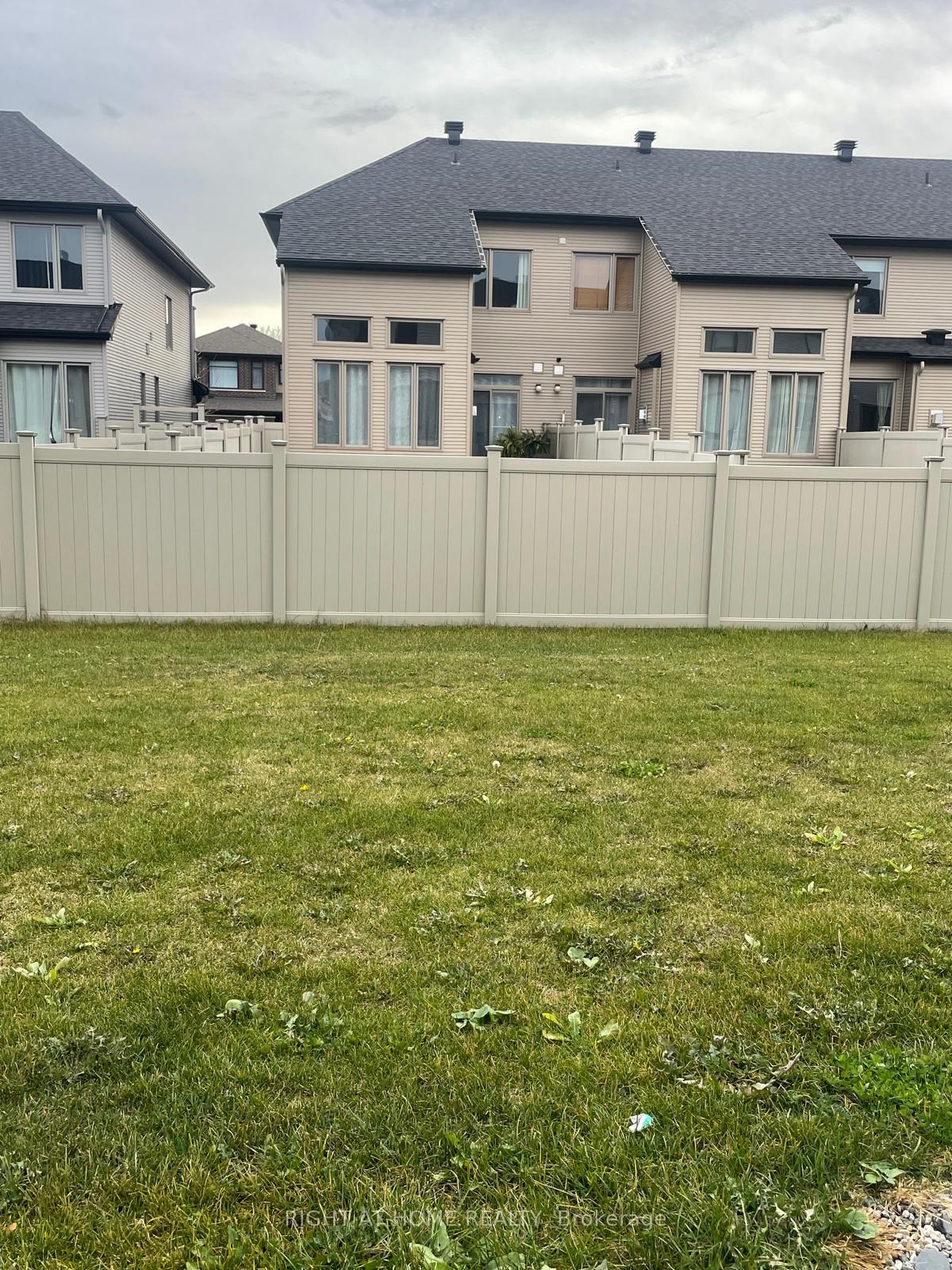 Photo 15 of 405 Cornice Street, Ottawa, Mer Bleue/Bradley Estates/Anderson Park — HOMEH