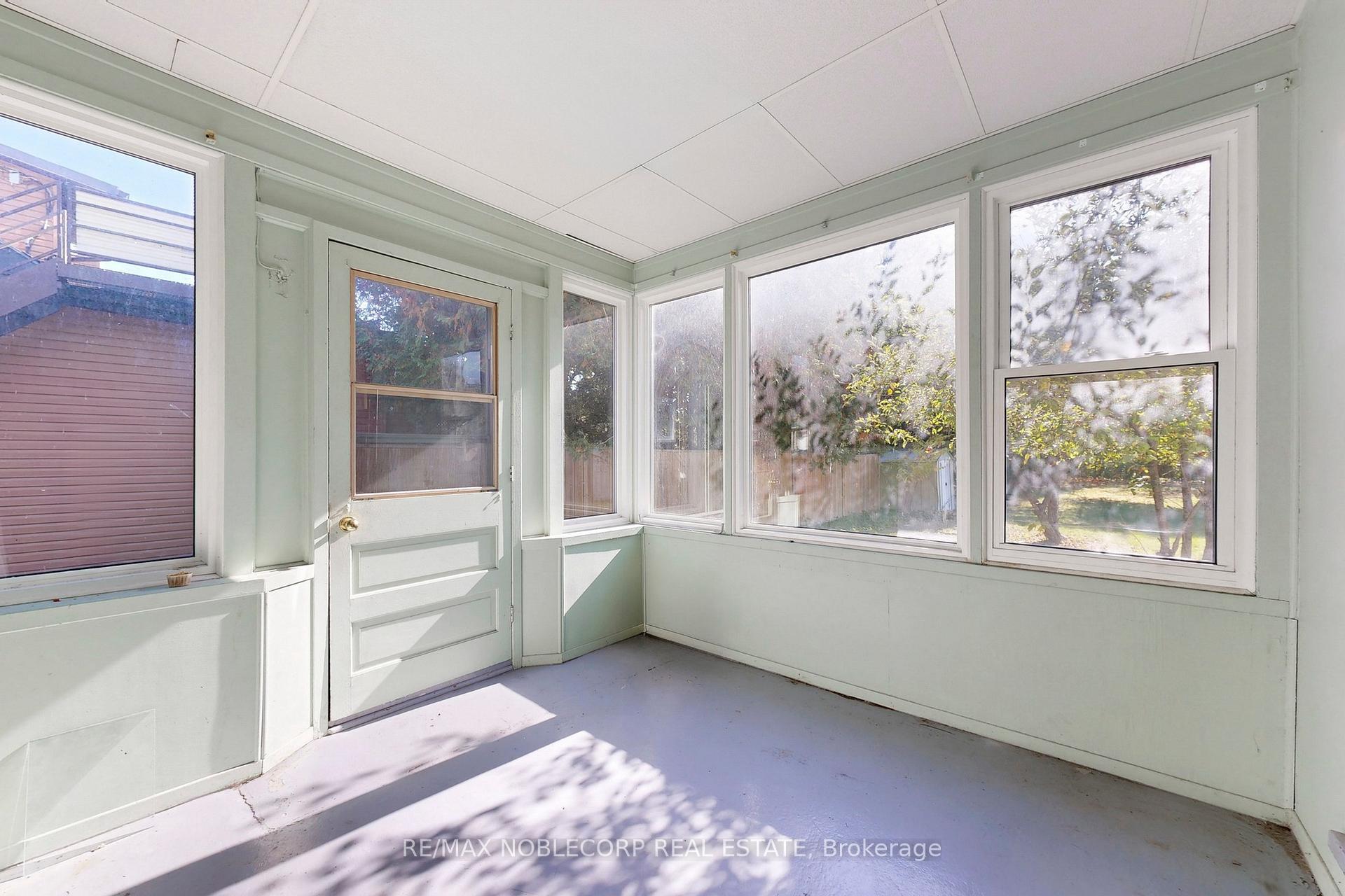 Photo 32 of 51 Simcoe Street, Orillia — HOMEH