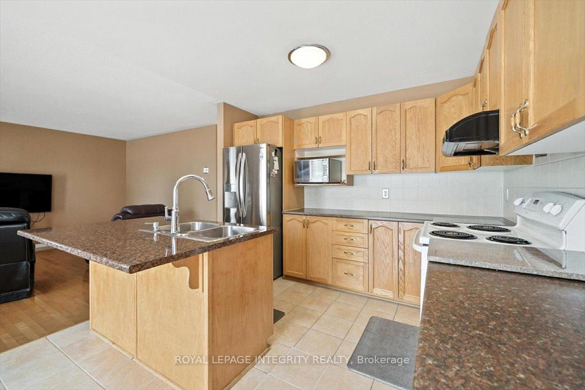 Photo 17 of 636 Aquaview Drive, Ottawa, Avalon East — HOMEH