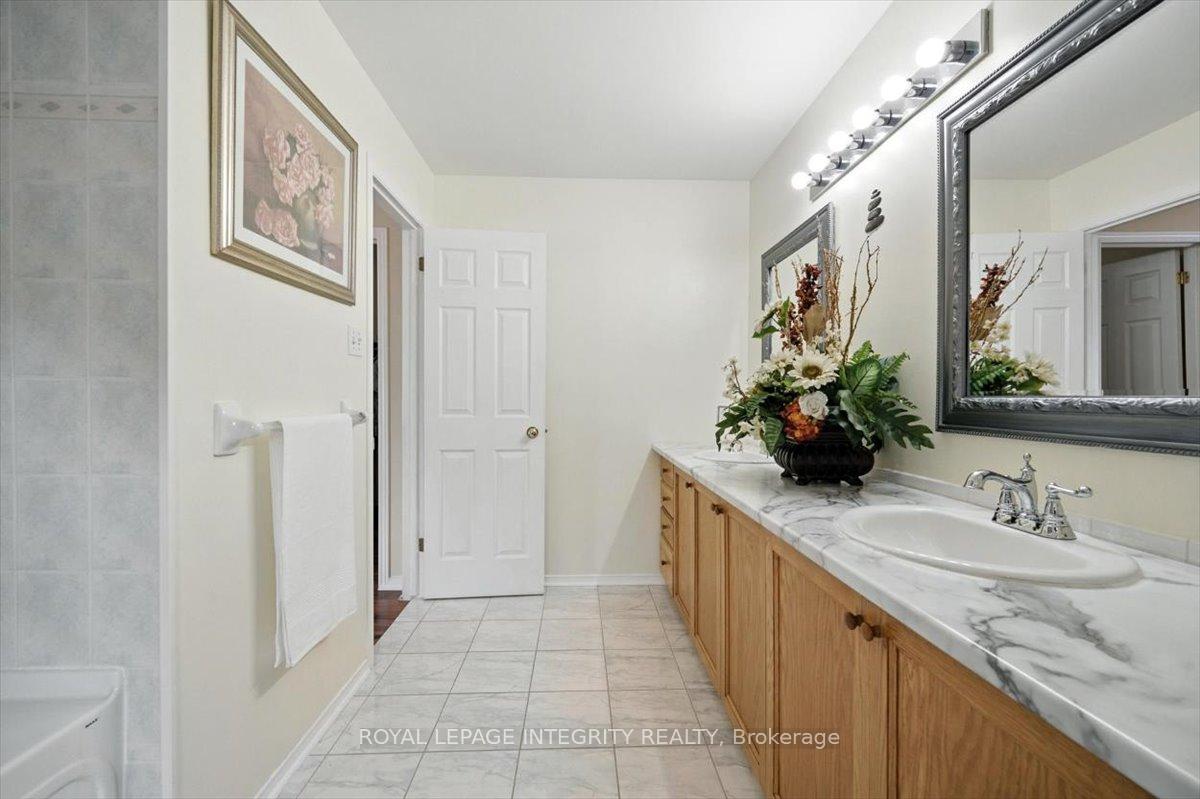 Photo 23 of 636 Aquaview Drive, Ottawa, Avalon East — HOMEH