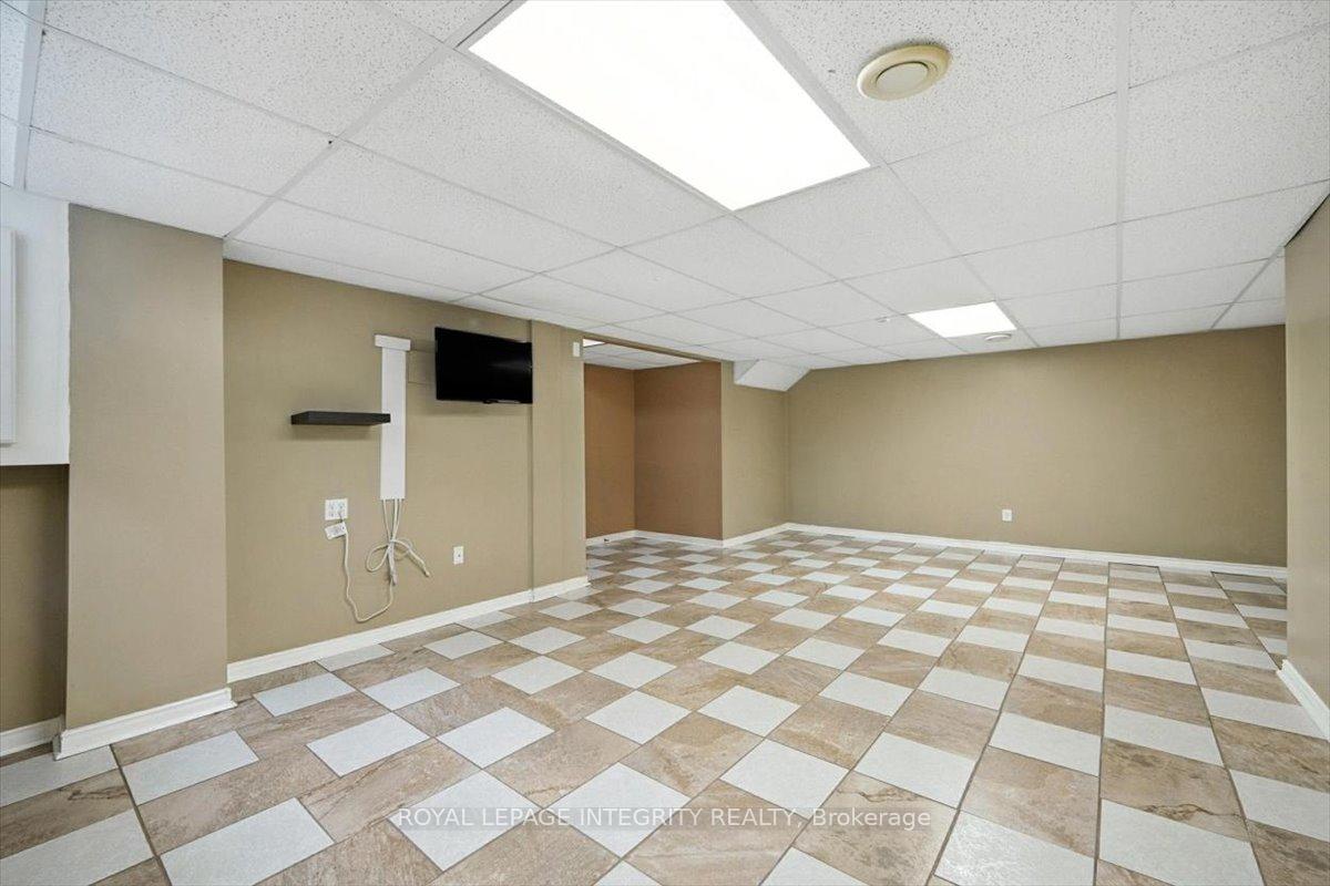 Photo 33 of 636 Aquaview Drive, Ottawa, Avalon East — HOMEH