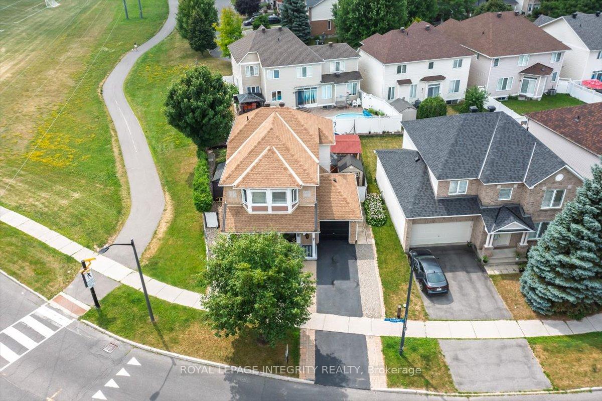 Photo 40 of 636 Aquaview Drive, Ottawa, Avalon East — HOMEH