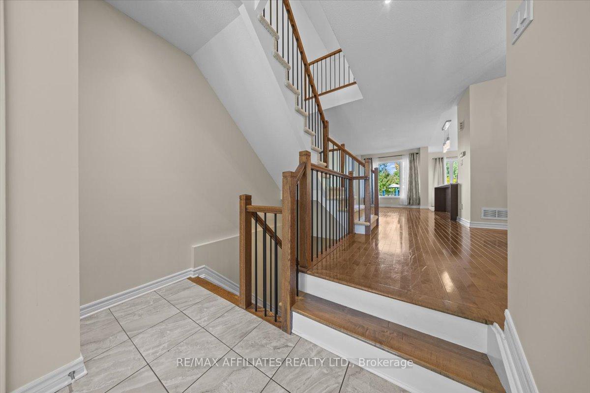Photo 5 of 342 Melodie Street, Ottawa, Mer Bleue/Bradley Estates/Anderson Park — HOMEH