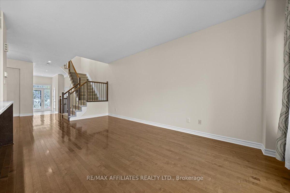 Photo 10 of 342 Melodie Street, Ottawa, Mer Bleue/Bradley Estates/Anderson Park — HOMEH
