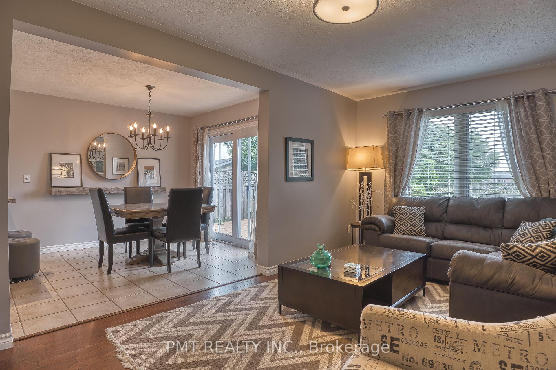 Photo 4 of 782 Kincaid Street, North Perth, Listowel — HOMEH