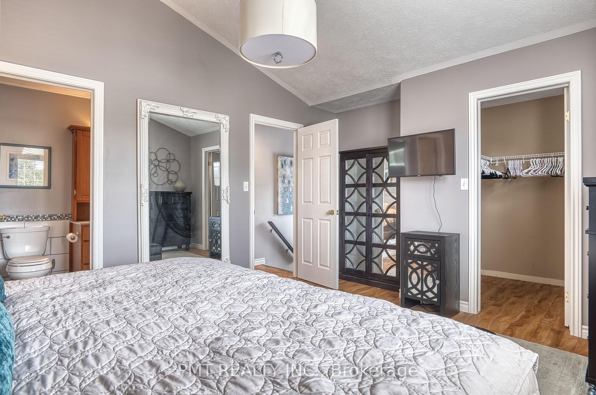 Photo 16 of 782 Kincaid Street, North Perth, Listowel — HOMEH