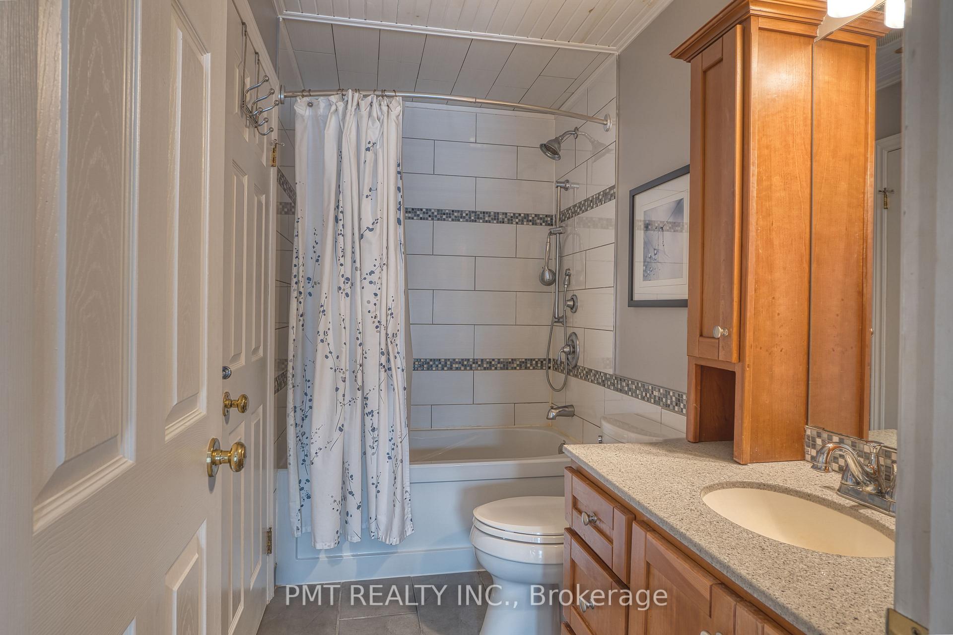 Photo 19 of 782 Kincaid Street, North Perth, Listowel — HOMEH