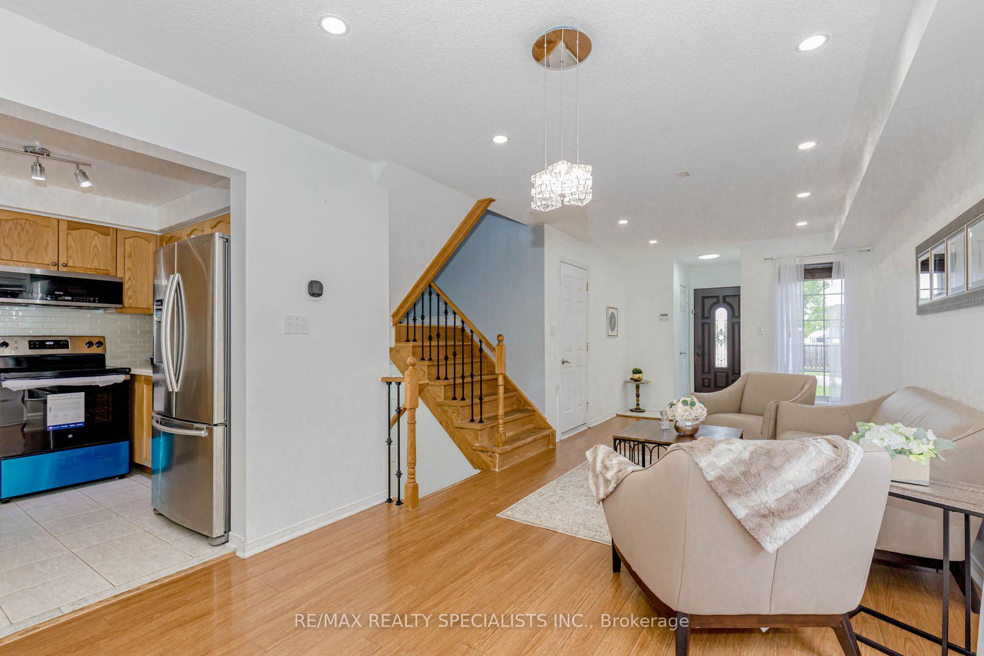 Photo 35 of 1242 Mowat Lane, Milton, Dempsey — HOMEH