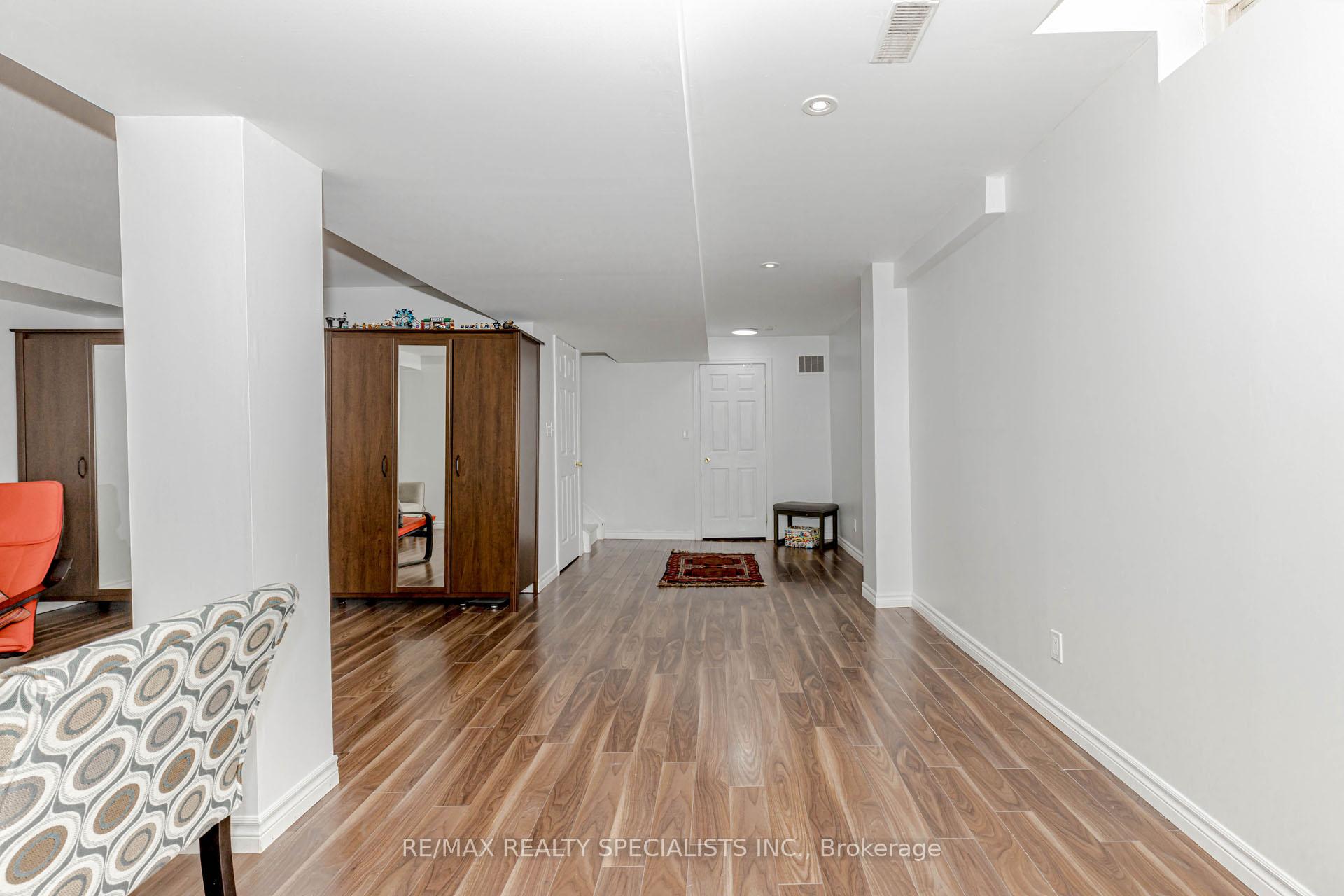 Photo 34 of 1242 Mowat Lane, Milton, Dempsey — HOMEH