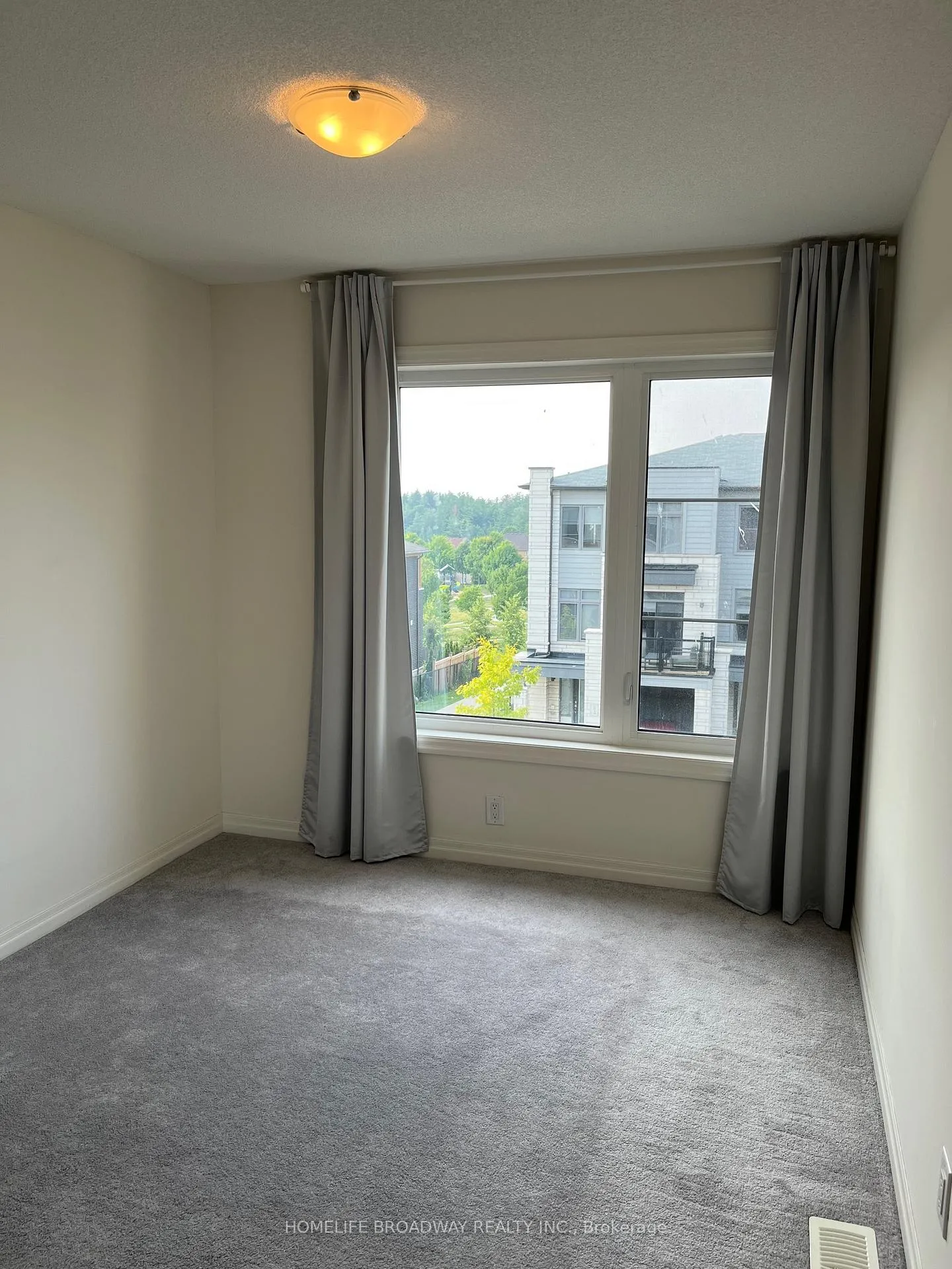Photo 13 of 53 Vantage Loop, Newmarket, Woodland Hill — HOMEH