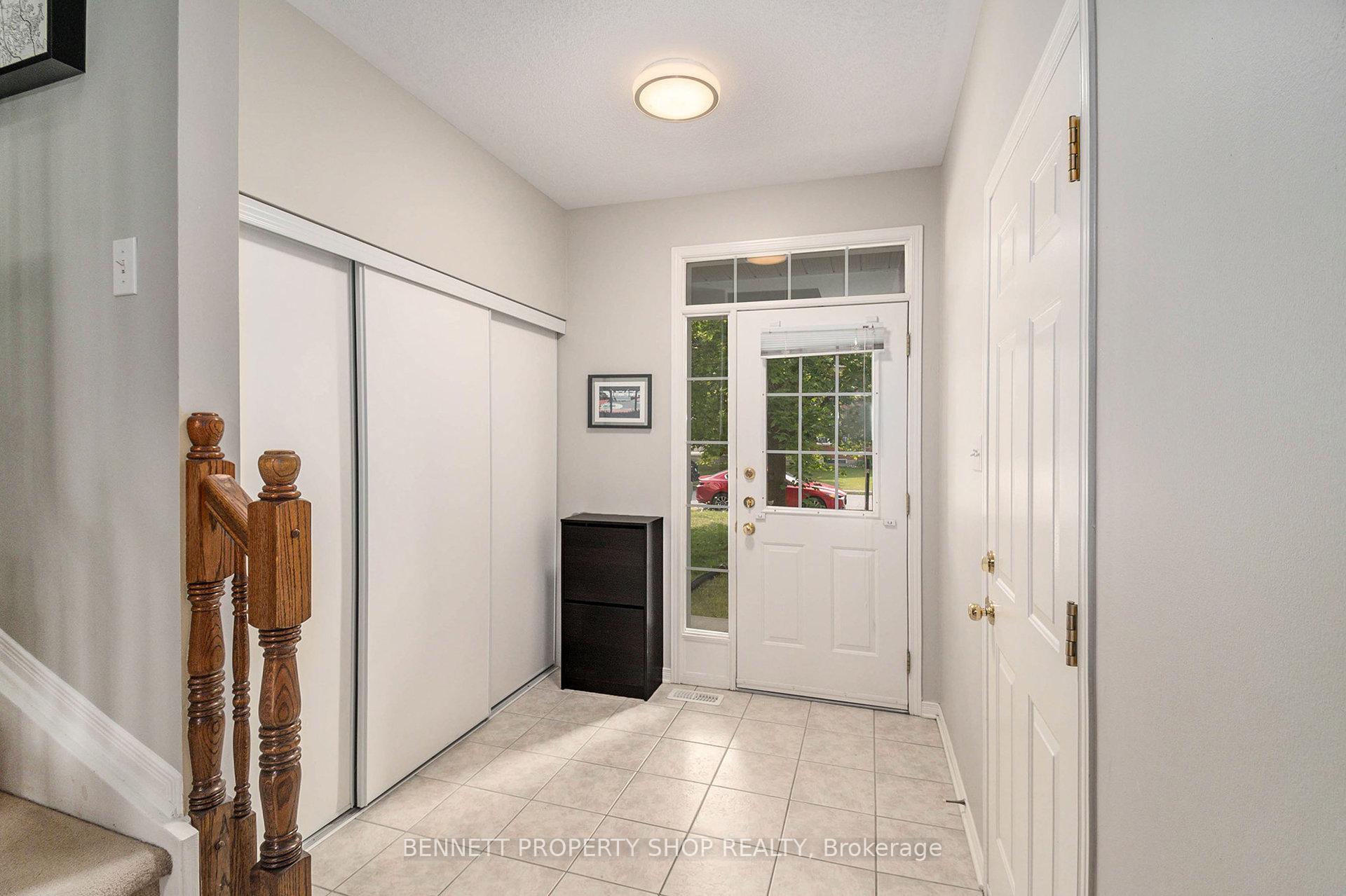 Photo 3 of 2014 Winsome Terrace, Ottawa, Fallingbrook/Gardenway South — HOMEH