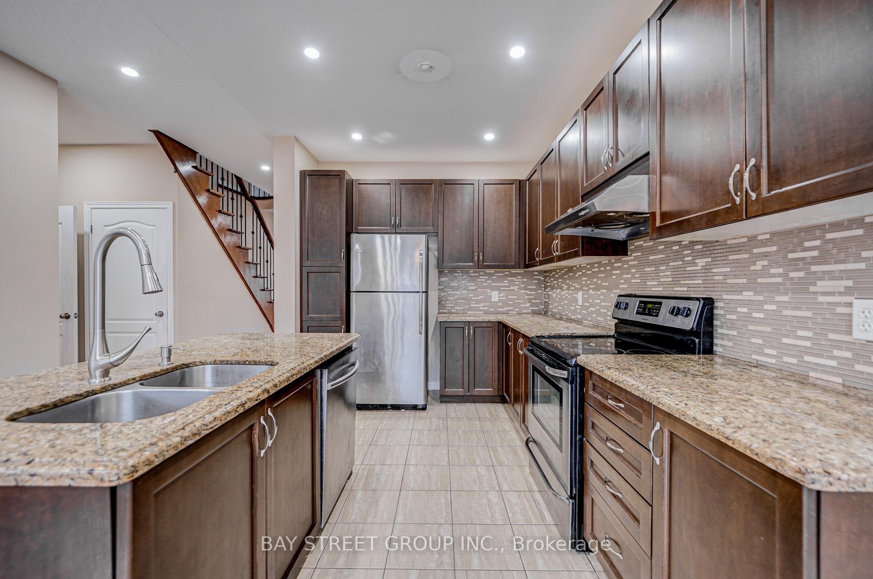 Photo 14 of Unit (Upper), 33 Jeffrey Nihda Crescent, Markham, Greensborough — HOMEH