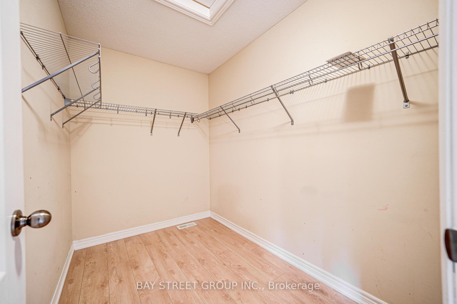 Photo 20 of Unit (Upper), 33 Jeffrey Nihda Crescent, Markham, Greensborough — HOMEH