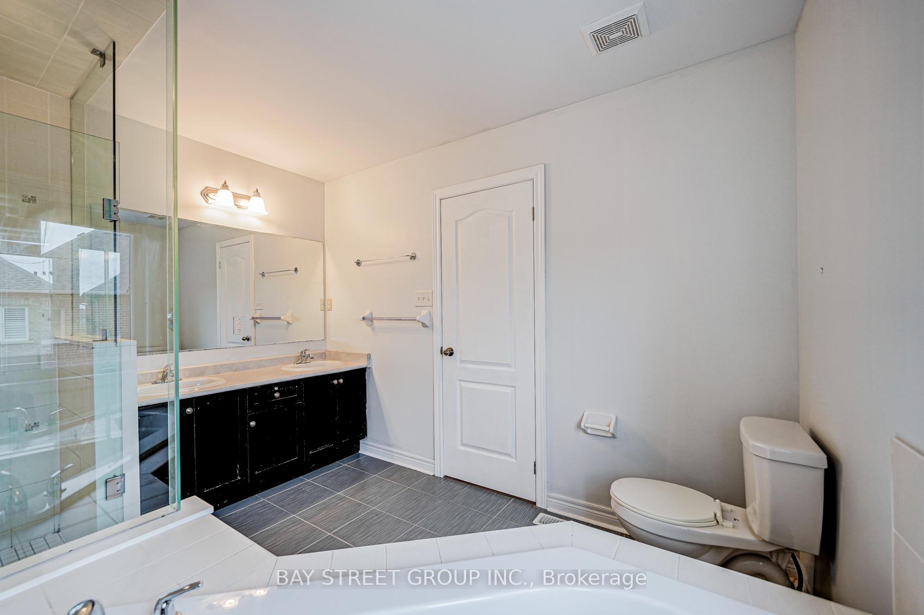 Photo 26 of Unit (Upper), 33 Jeffrey Nihda Crescent, Markham, Greensborough — HOMEH