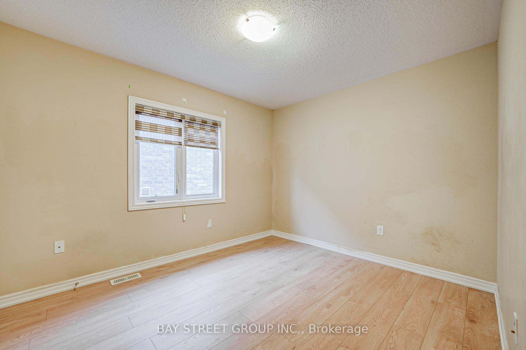 Photo 27 of Unit (Upper), 33 Jeffrey Nihda Crescent, Markham, Greensborough — HOMEH