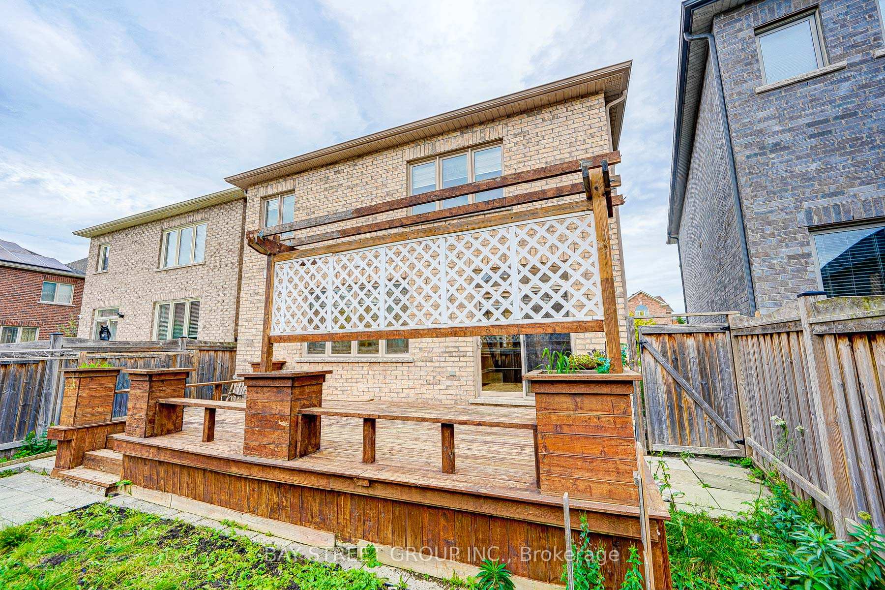 Photo 38 of Unit (Upper), 33 Jeffrey Nihda Crescent, Markham, Greensborough — HOMEH