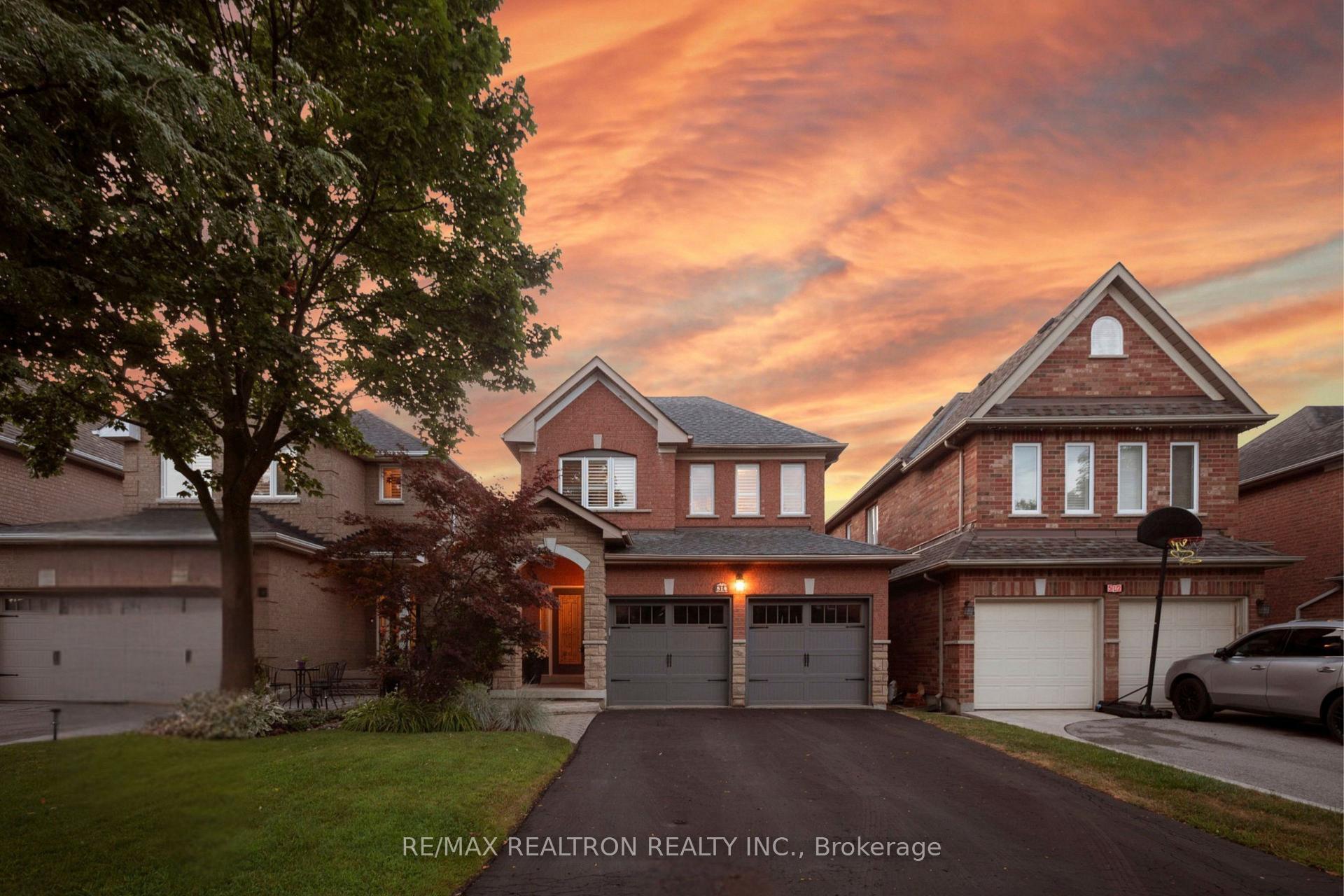 Photo 2 of 514 Menczel Crescent, Newmarket, Summerhill Estates — HOMEH