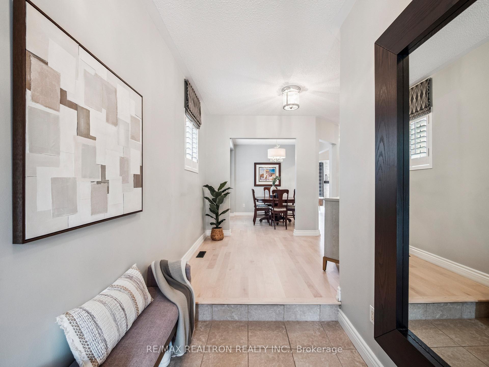 Photo 7 of 514 Menczel Crescent, Newmarket, Summerhill Estates — HOMEH