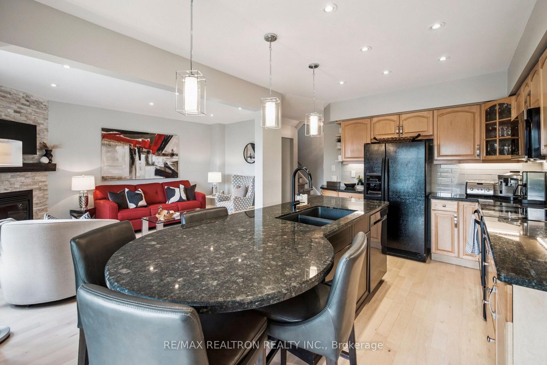 Photo 17 of 514 Menczel Crescent, Newmarket, Summerhill Estates — HOMEH