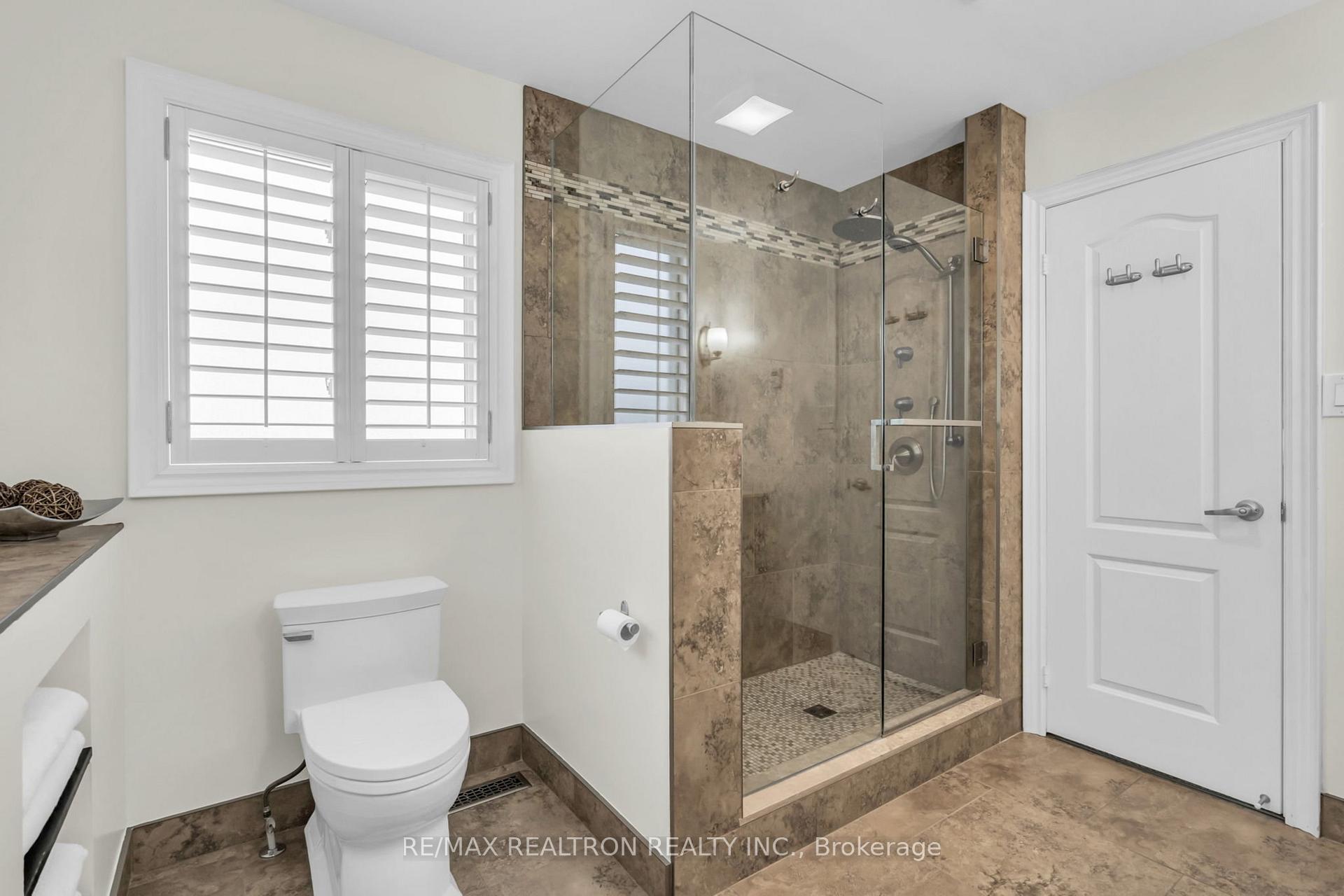 Photo 26 of 514 Menczel Crescent, Newmarket, Summerhill Estates — HOMEH