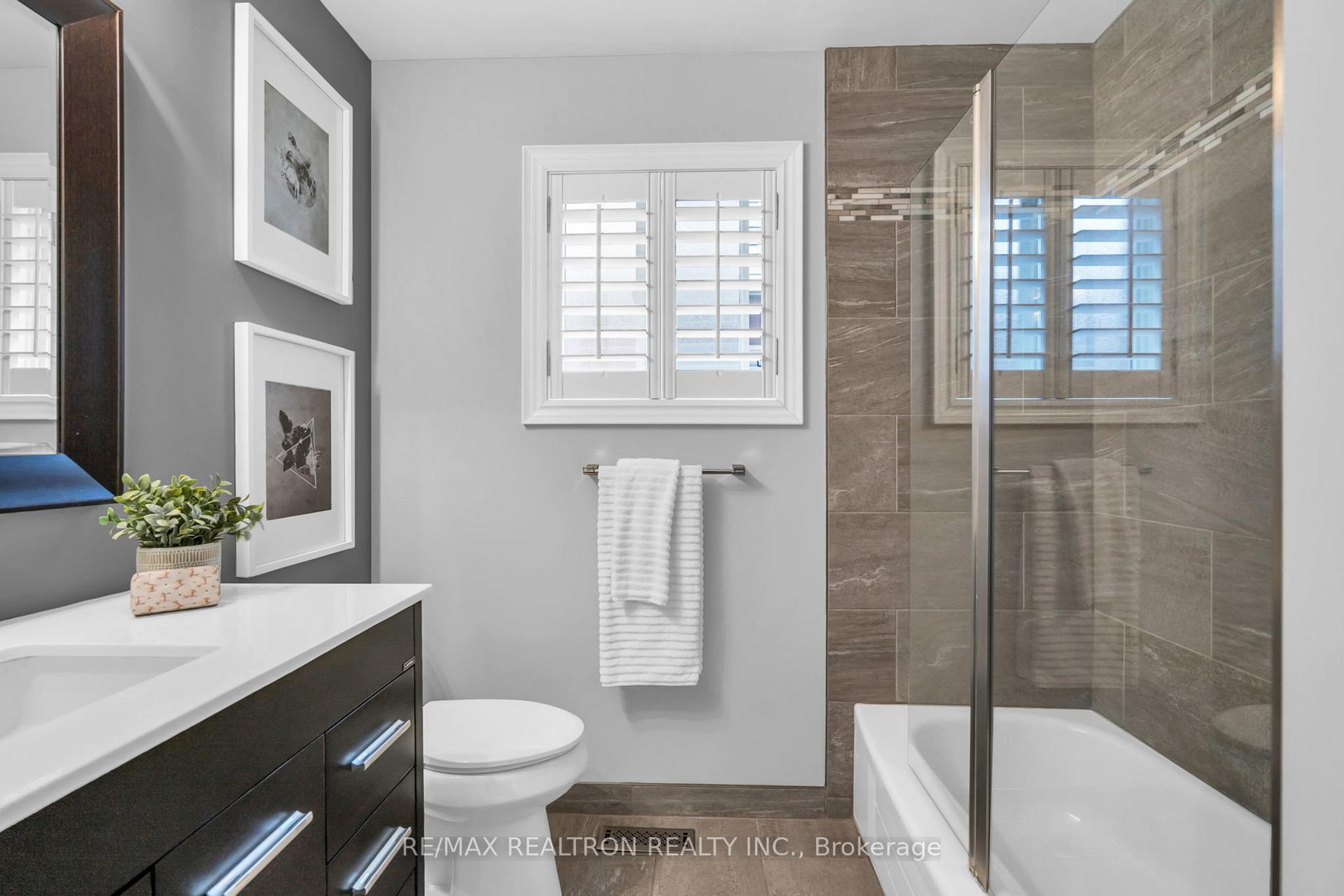 Photo 31 of 514 Menczel Crescent, Newmarket, Summerhill Estates — HOMEH