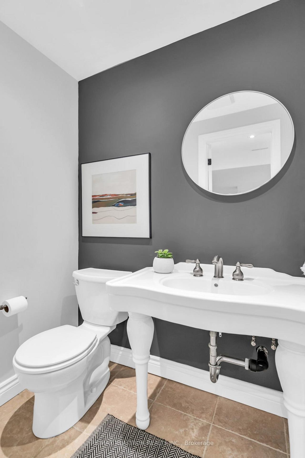 Photo 36 of 514 Menczel Crescent, Newmarket, Summerhill Estates — HOMEH