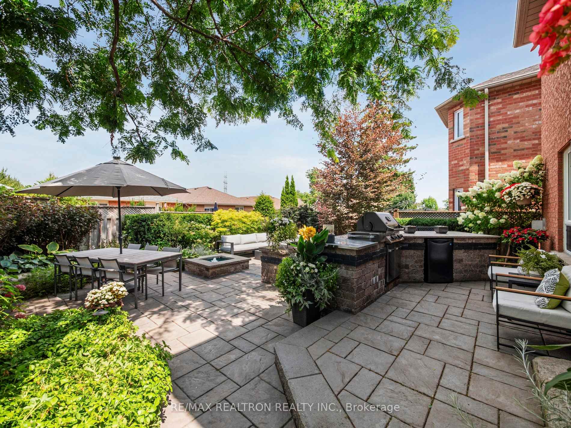 Photo 44 of 514 Menczel Crescent, Newmarket, Summerhill Estates — HOMEH