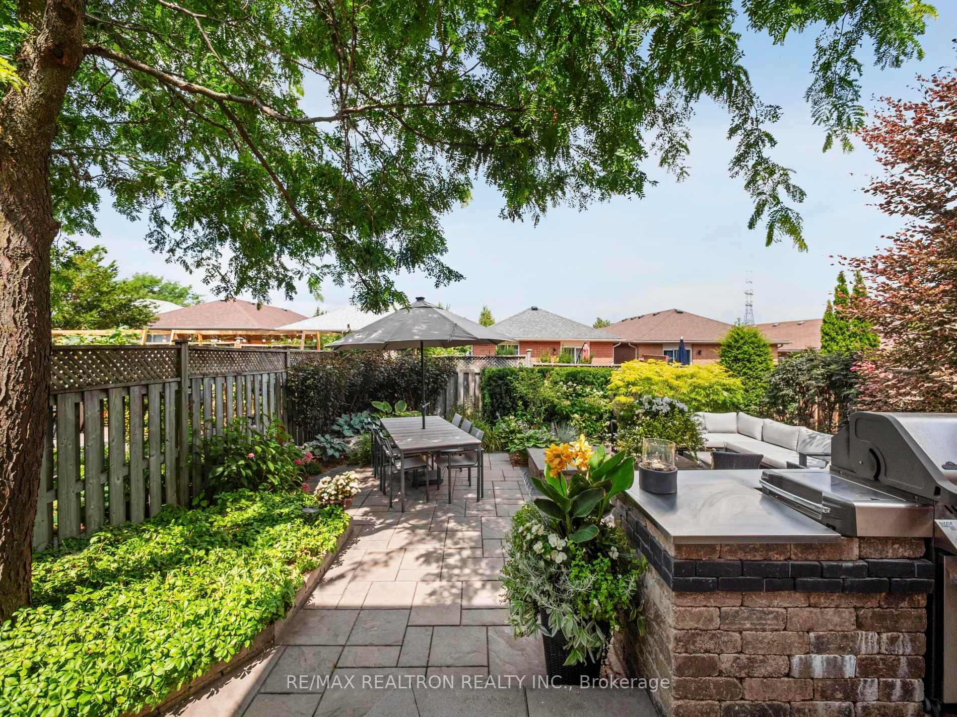 Photo 45 of 514 Menczel Crescent, Newmarket, Summerhill Estates — HOMEH