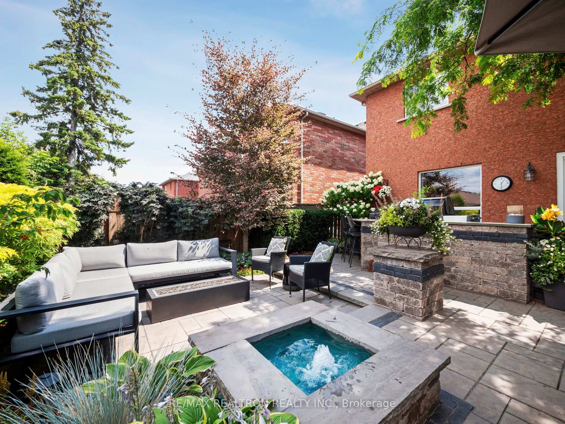 Photo 47 of 514 Menczel Crescent, Newmarket, Summerhill Estates — HOMEH
