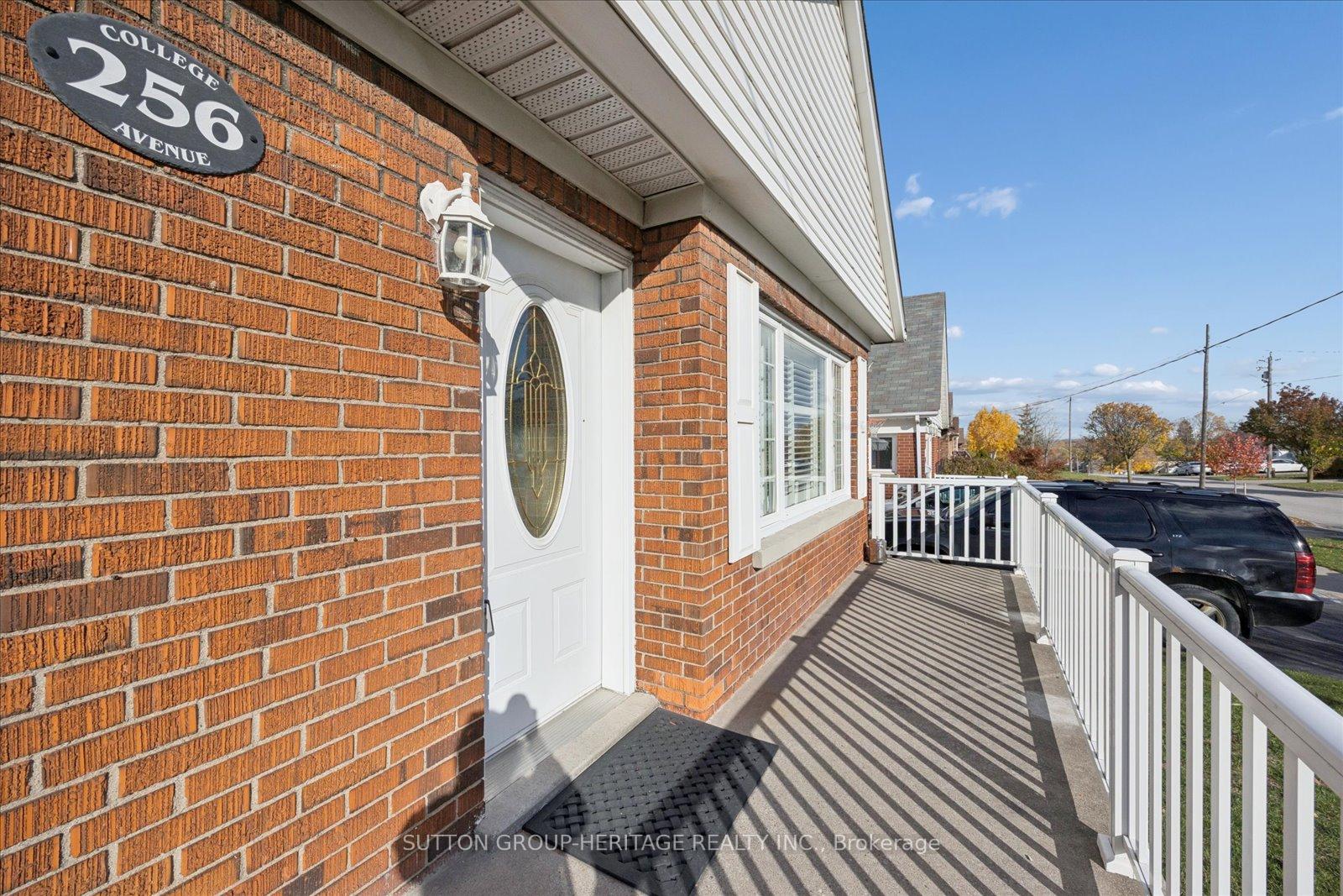Photo 3 of 256 College Avenue, Oshawa, Vanier — HOMEH