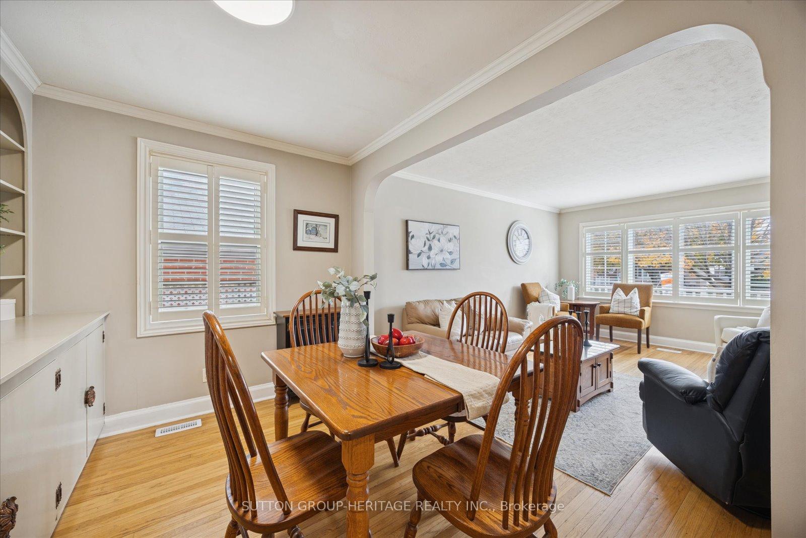 Photo 10 of 256 College Avenue, Oshawa, Vanier — HOMEH