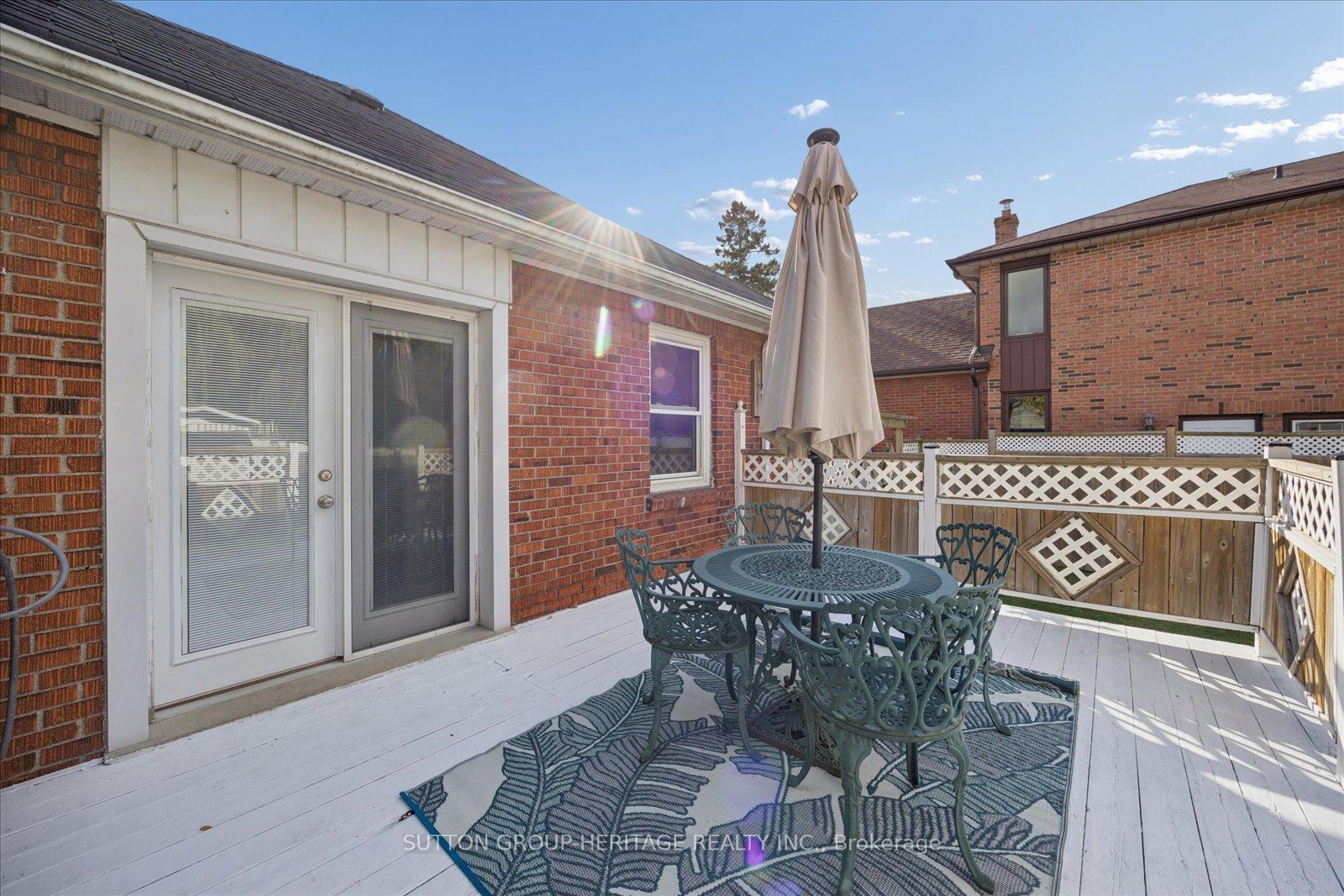 Photo 27 of 256 College Avenue, Oshawa, Vanier — HOMEH