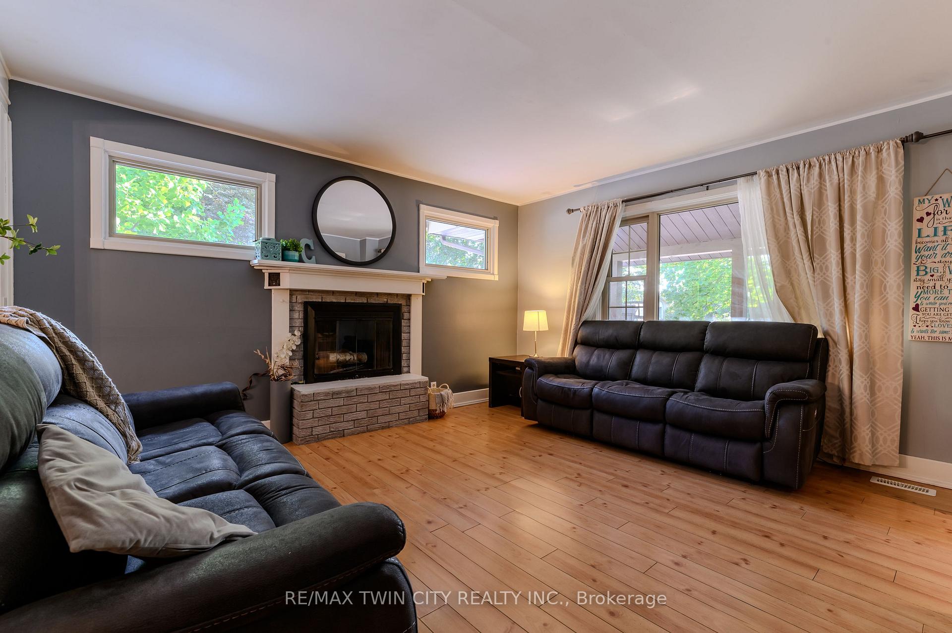 Photo 11 of 49 Thomson Road, Norfolk, Simcoe — HOMEH