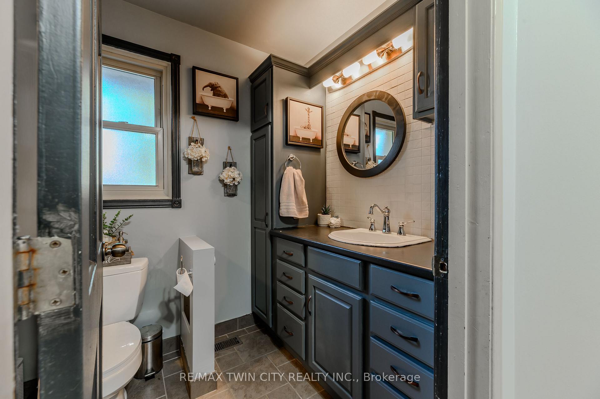 Photo 13 of 49 Thomson Road, Norfolk, Simcoe — HOMEH