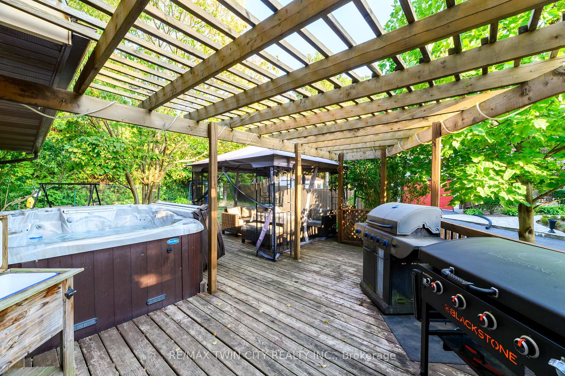 Photo 32 of 49 Thomson Road, Norfolk, Simcoe — HOMEH