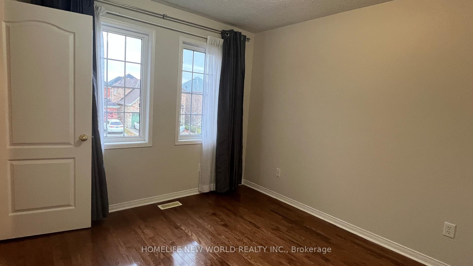 Photo 22 of 71 Edward Jeffreys Avenue, Markham, Wismer — HOMEH