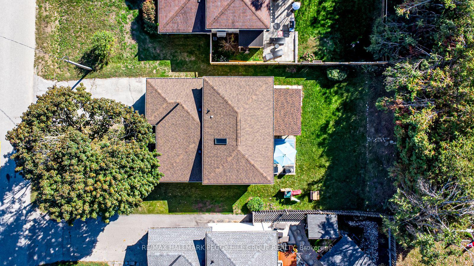 Photo 14 of 29 First Street, Orillia — HOMEH