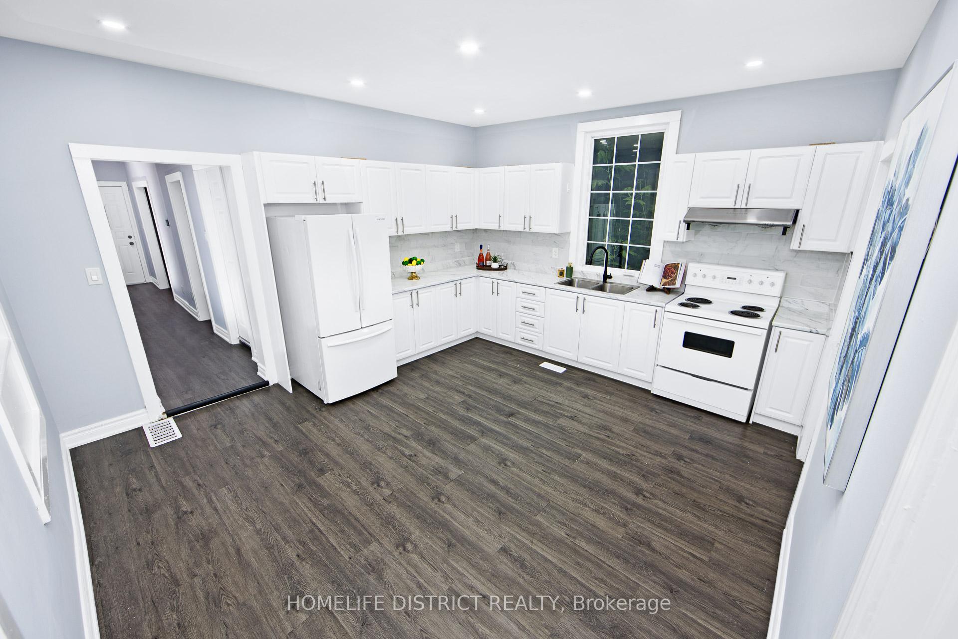 Photo 9 of 26 Brock Street E, Oshawa, O'Neill — HOMEH