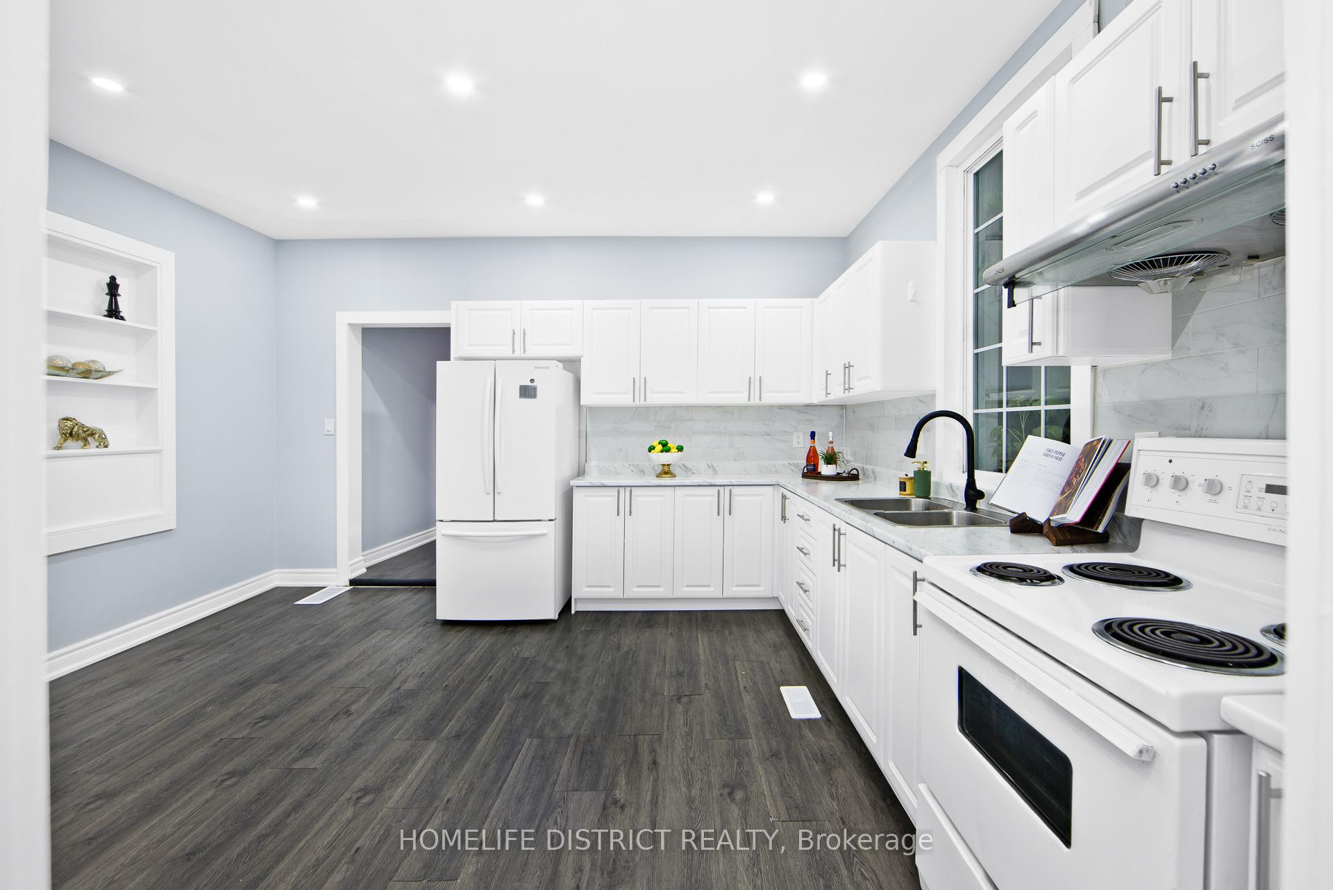 Photo 11 of 26 Brock Street E, Oshawa, O'Neill — HOMEH