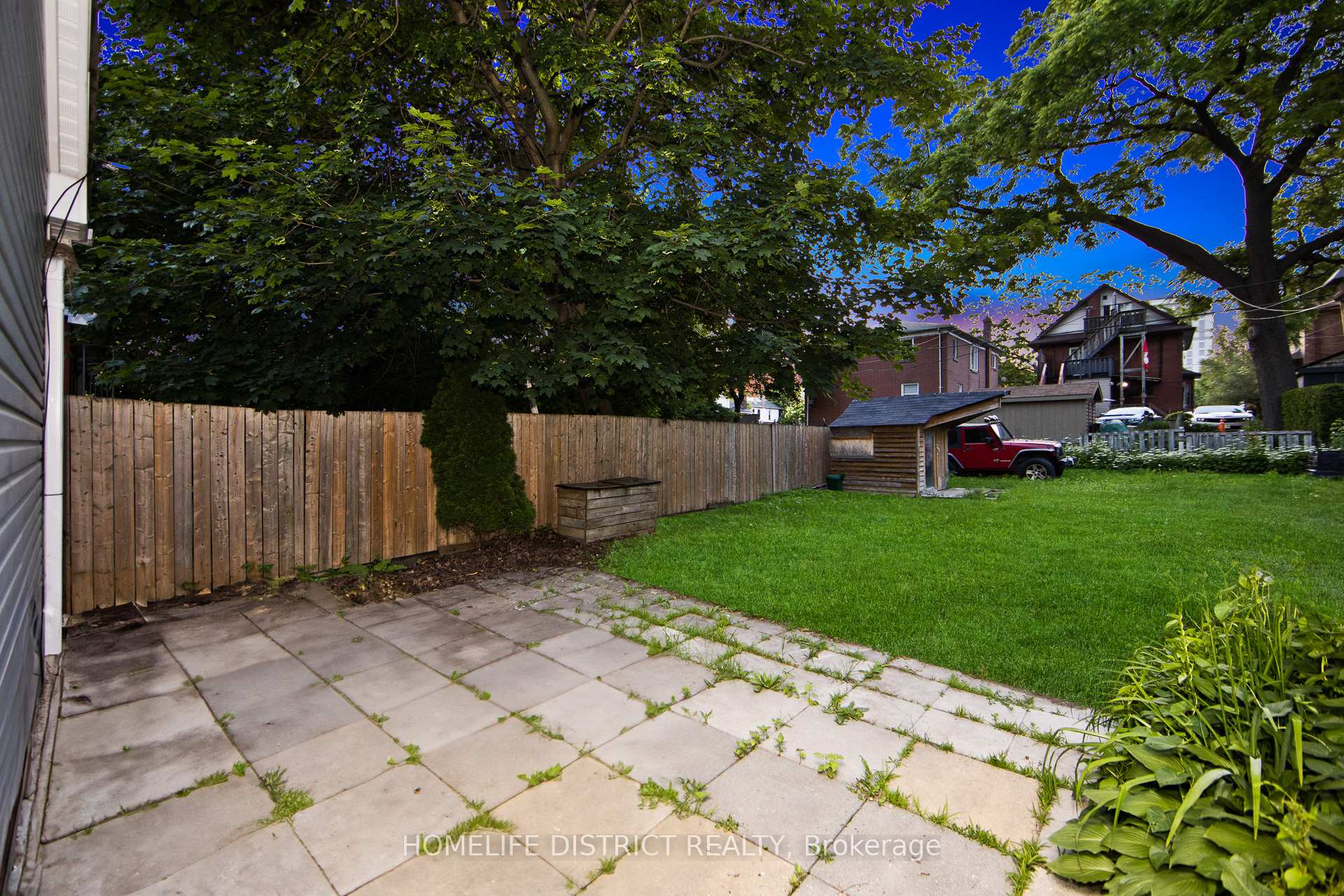 Photo 19 of 26 Brock Street E, Oshawa, O'Neill — HOMEH