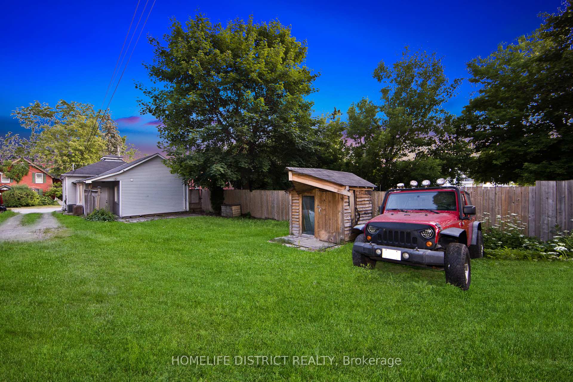 Photo 20 of 26 Brock Street E, Oshawa, O'Neill — HOMEH
