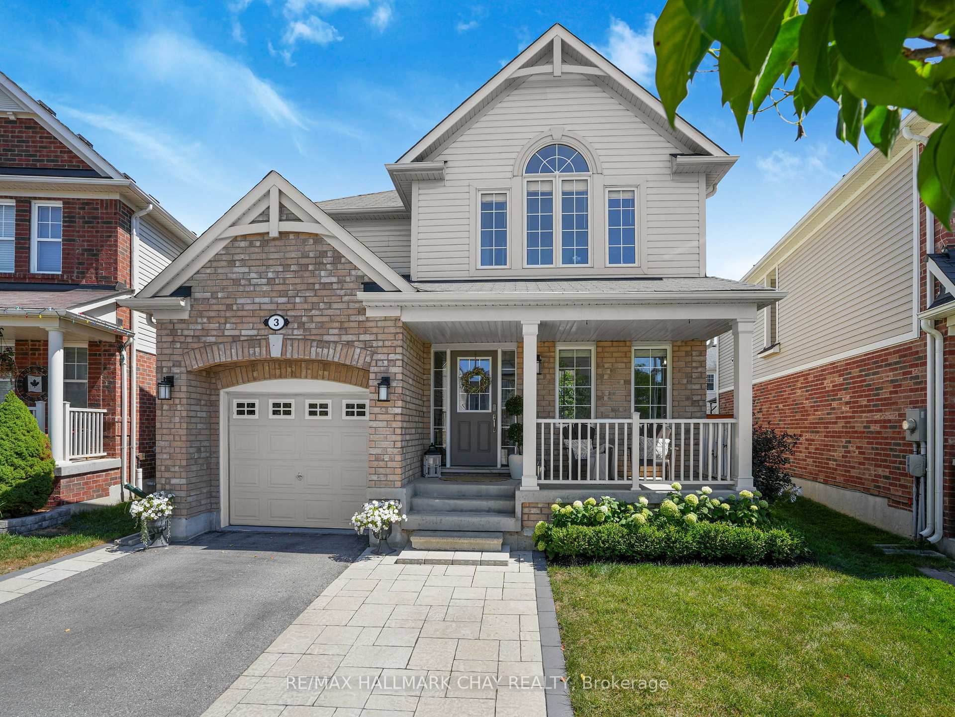 Photo 1 of 3 Mooney Trail, New Tecumseth, Alliston — HOMEH